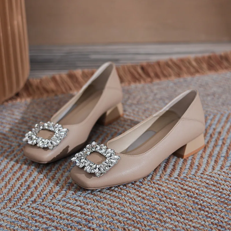 Женская обувь 2023, повседневные женские кроссовки, сабо на платформе, квадратный носок, туфли-лодочки со стразами, пряжка из натуральной кожи с мелким вырезом, New Creeper