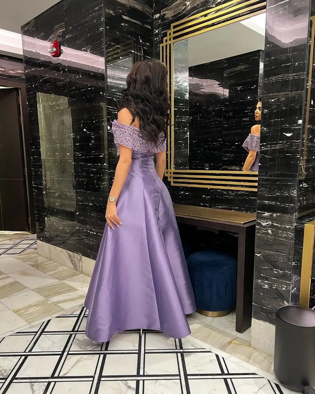 Фиолетовые атласные длинные платья для выпускного вечера трапециевидной формы с блестками и открытыми плечами, вечерние платья для вечеринок, вечерние платья для женщин на День рождения