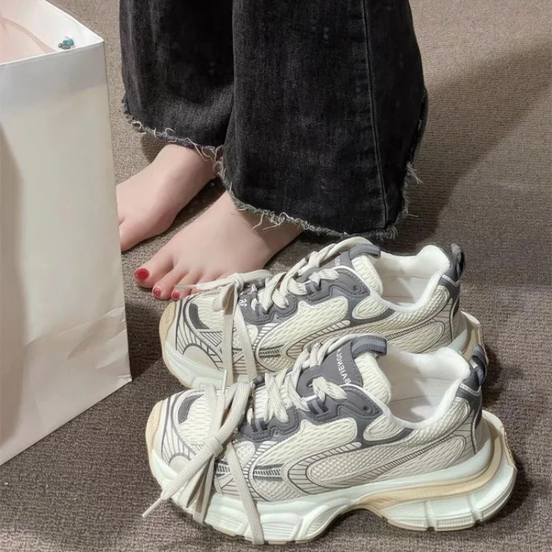 Дышащие кроссовки для бега на открытом воздухе с толстой подошвой 2023 Летняя Новая мужская спортивная обувь Модная Удобная Дизайнерская Легкая повседневная обувь
