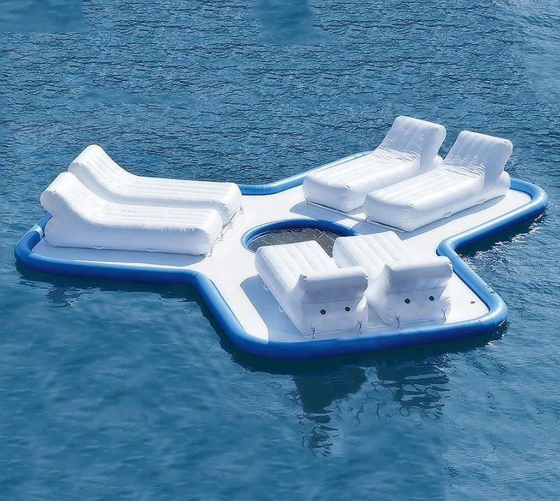 Надувной док с шезлонгом, водными игрушками, надувной шезлонг на водной платформе