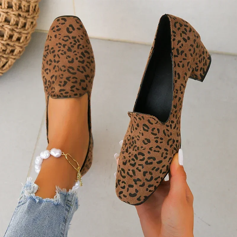Женская брендовая Модная Легкая обувь с леопардовым принтом В тон, 2023, Zapatillas Femme, Простые базовые туфли на Маленьком Каблуке