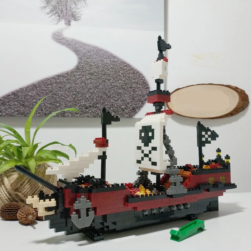 3D Модель DIY Алмазные Блоки Кирпичи Здание Карибский Пиратский Корабль Череп Флаг Лодка Игрушка для Детей