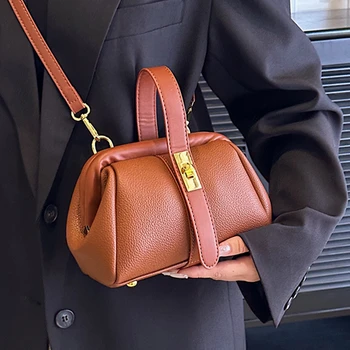 Брендовая женская вечерняя сумочка, роскошные сумки через плечо из искусственной кожи с короткой ручкой 2023, роскошная дизайнерская женская маленькая сумочка