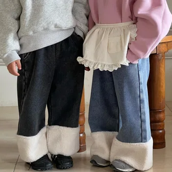 Корейская детская одежда 2023, зимние новые детские брюки, повседневные плюшевые универсальные широкие брюки, джинсы