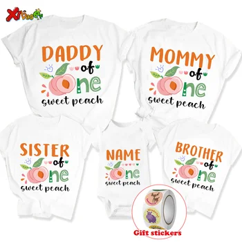 Семейная футболка с персонализированным именем на день рождения, одинаковые комплекты для семьи, Футболка для папы и мамы, Подарочные наклейки для детей